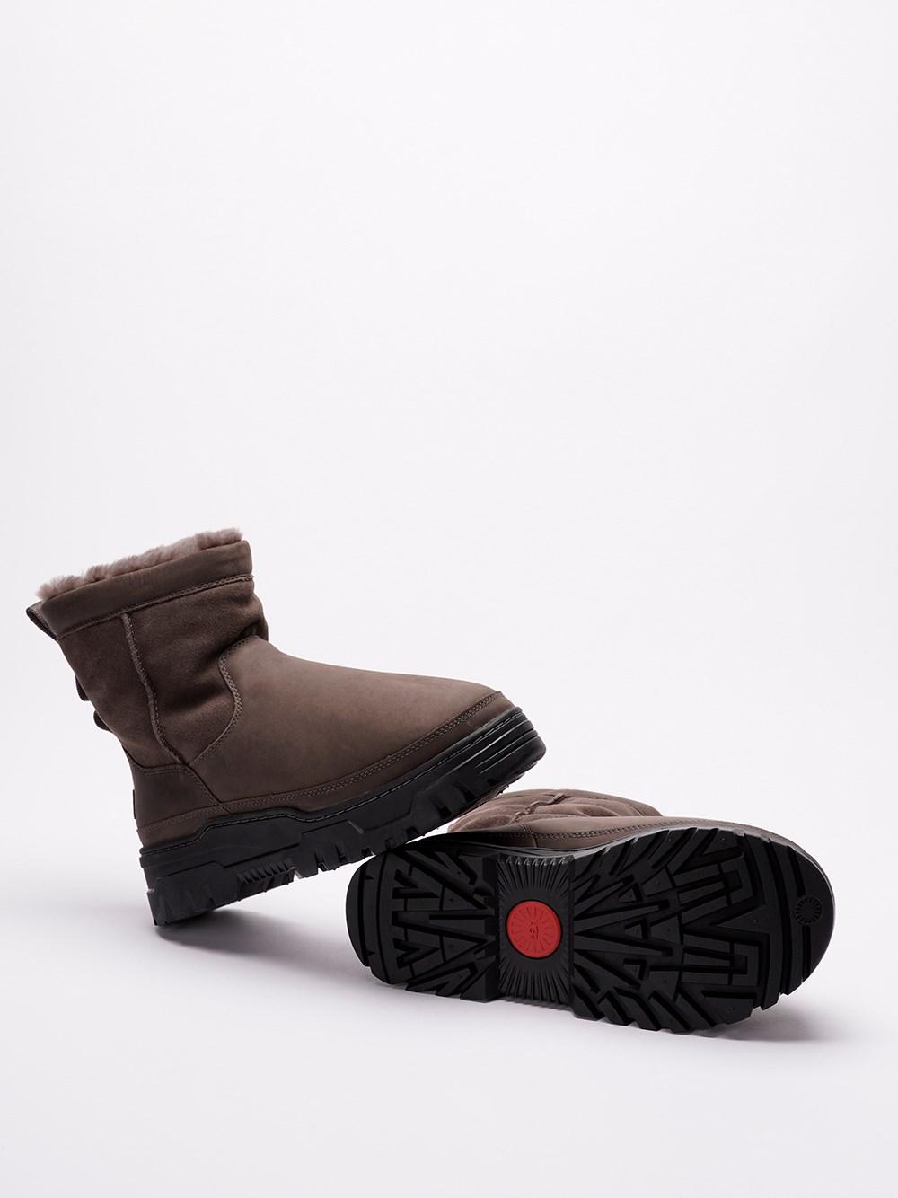 Ugg `Heritage Pull-On Trailgazer` Boots Spedizione Gratuita