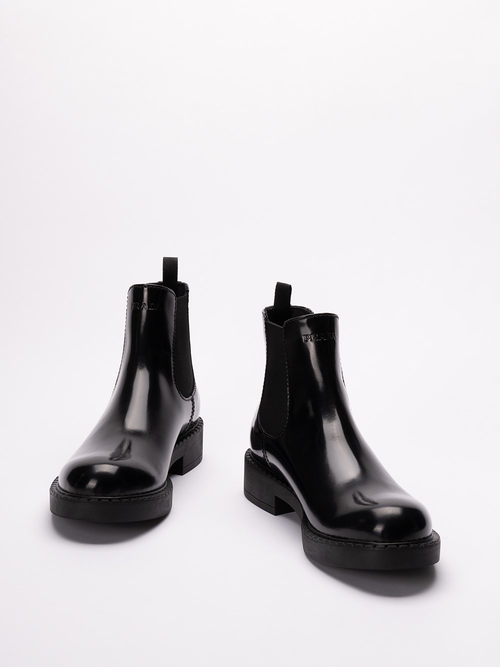 Prada Brushed Leather Chelsea Boots Limitato a 3 giorni