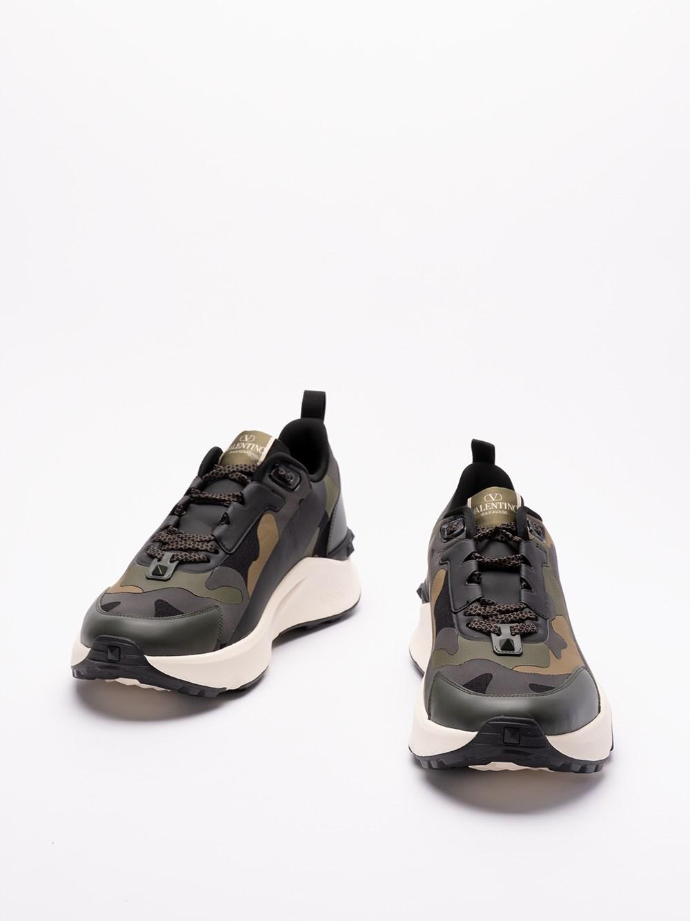 Valentino garavani `True Act` Sneakers 50% di sconto con spedizione gratuita
