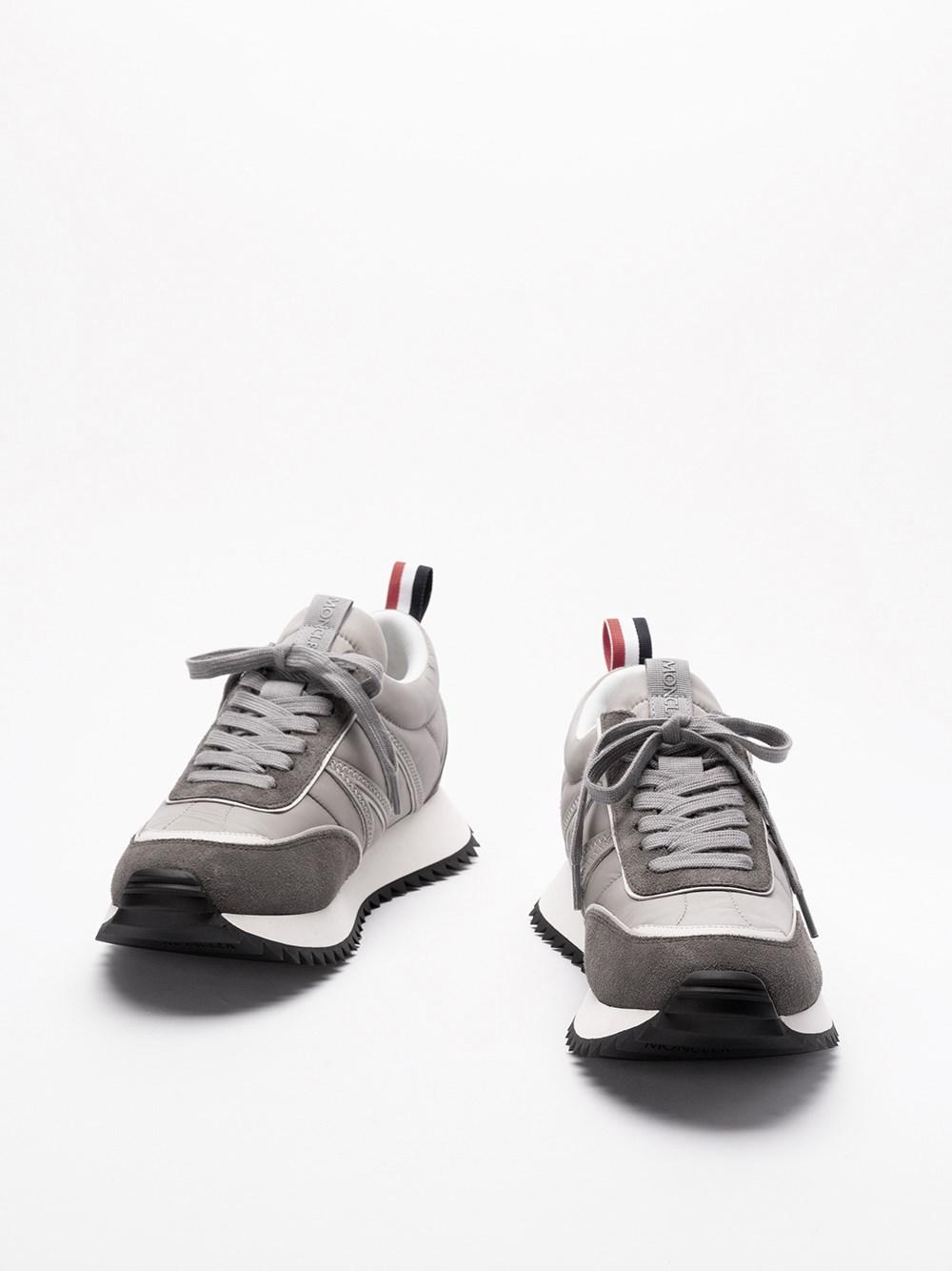 Moncler `Pacey` Low-Top Sneakers Offerta