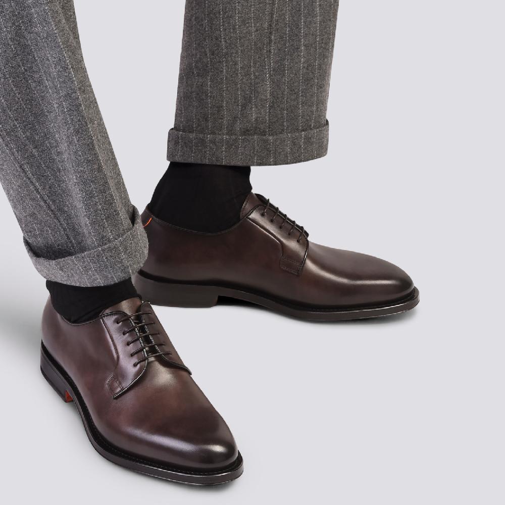 Santoni Stringata derby da uomo in pelle anticata marrone Qualità