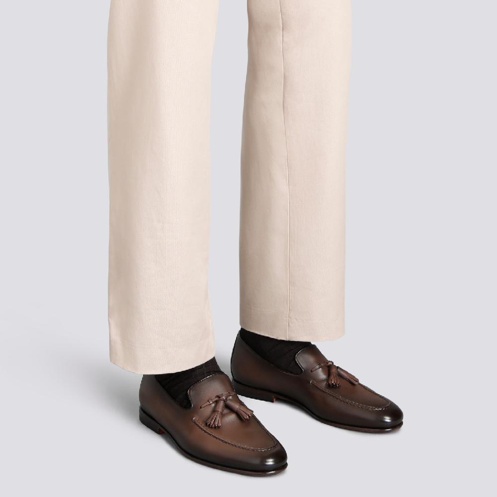 Santoni Mocassino con nappe da uomo in pelle anticata marrone Solo un giorno rimasto