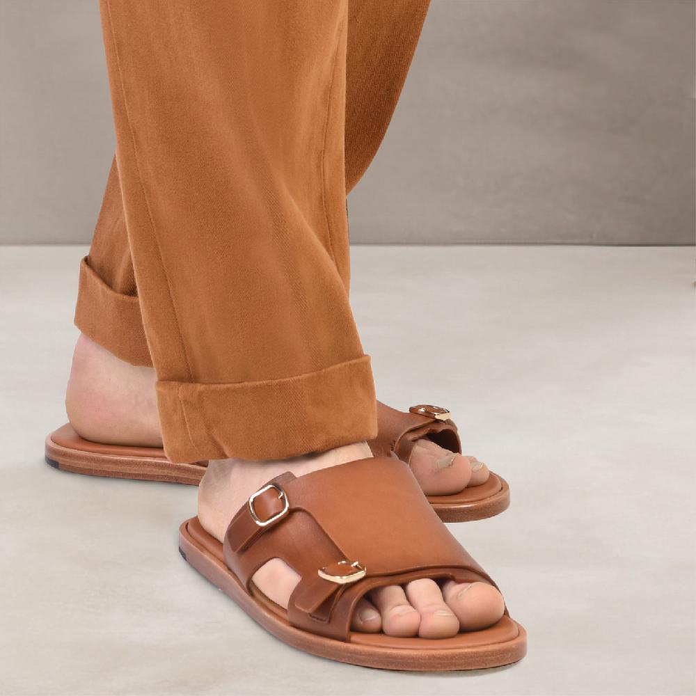 Santoni Sandalo doppia fibbia da uomo in pelle marrone 2025