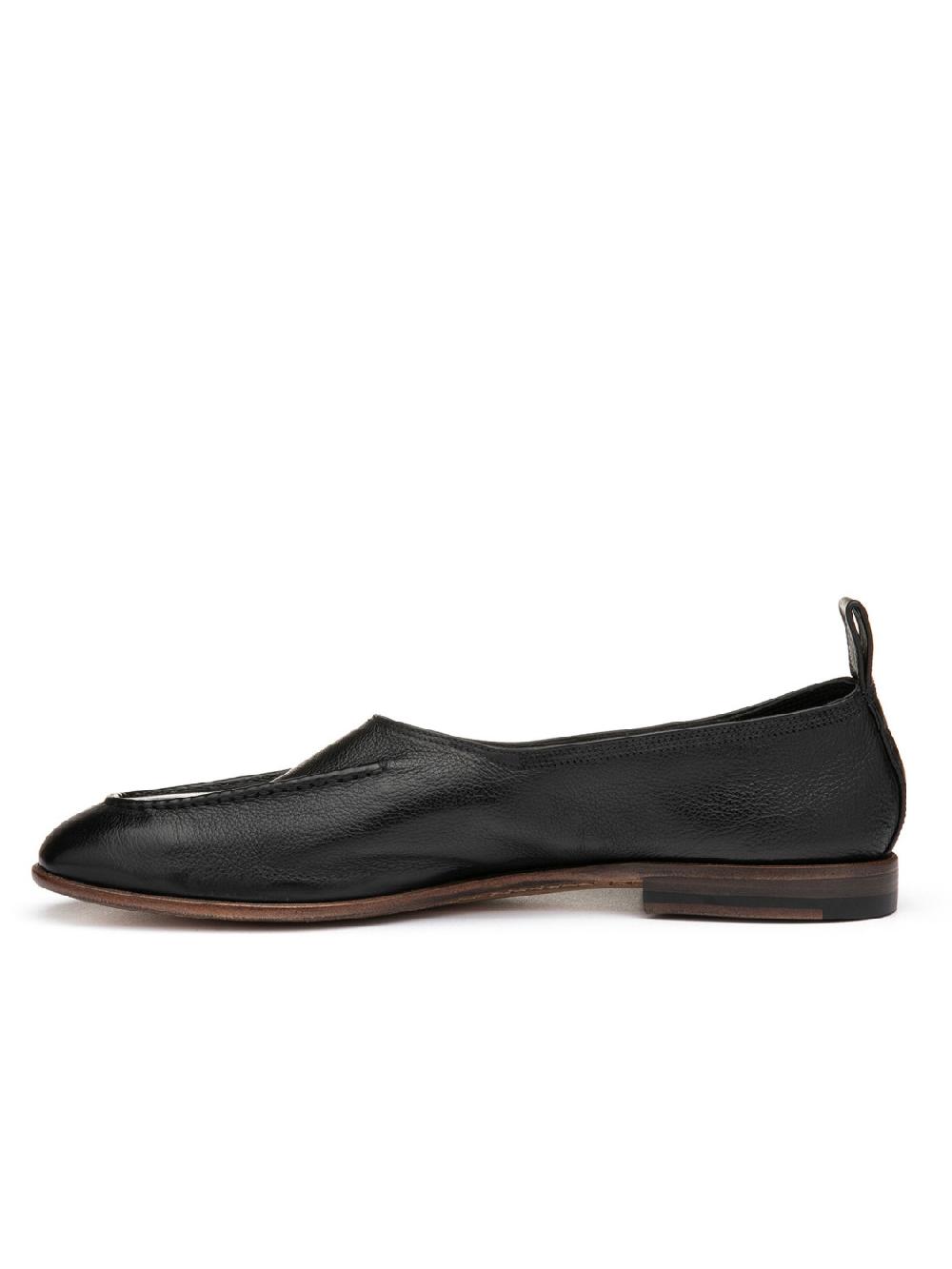 Silvano Sassetti Slippers in pelle di colore nero Presa