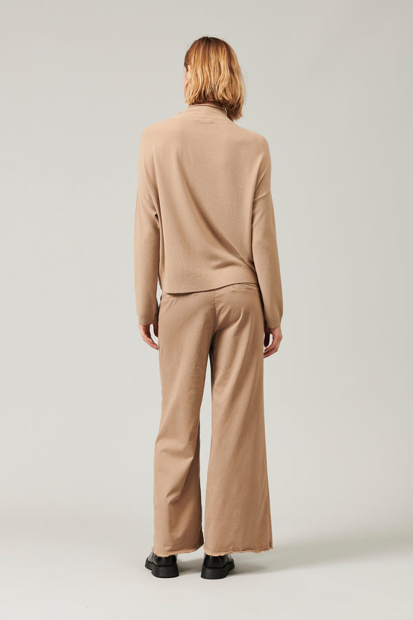 Transit Par Such Maglia oversize in viscosa e lana. linea a scatola collo a vulcano | – Transit Moda