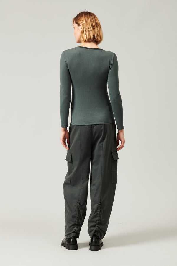 Transit Par Such T-shirt scollo a v slim fit in jersey di modal stretch | 1013.CFDTRYI1 – Transit Vendita