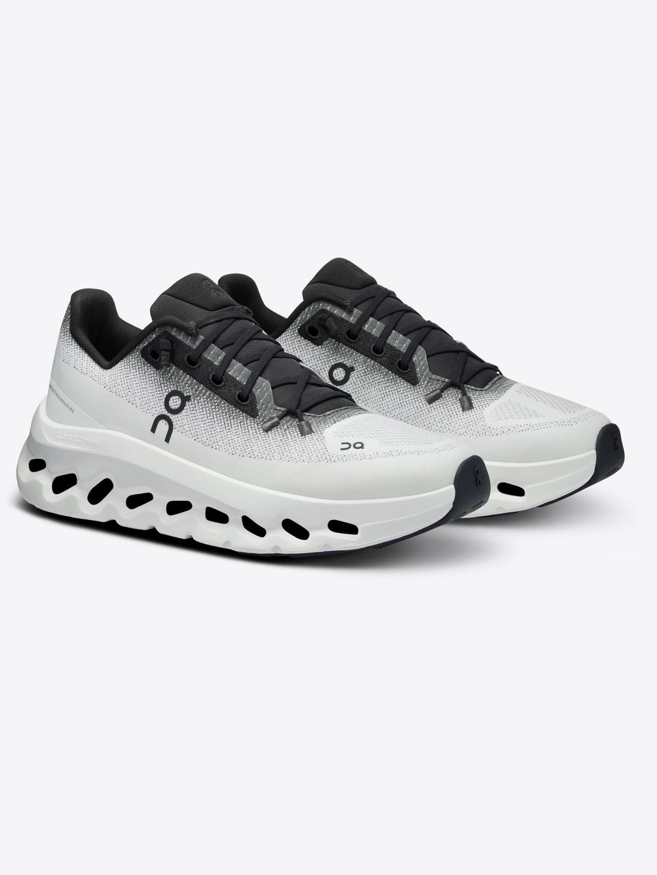ON RUNNING Sneakers Cloudtilt da Uomo Nero/Avorio Acquista Ora