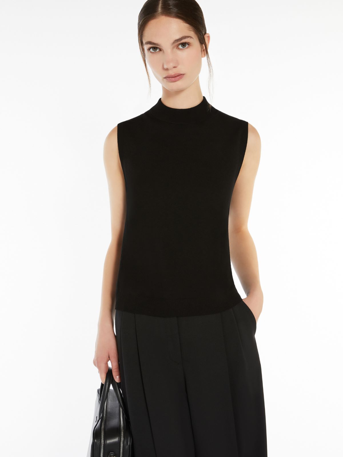 Weekend Top in filato di viscosa stretch Vendita