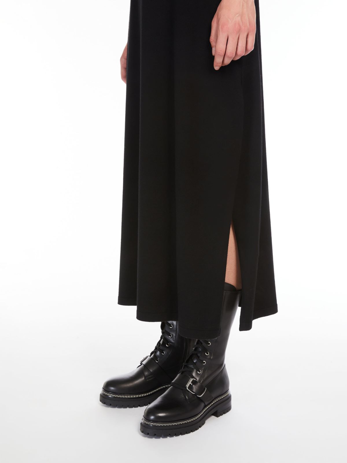 Weekend Abito smanicato in viscosa stretch Offerte