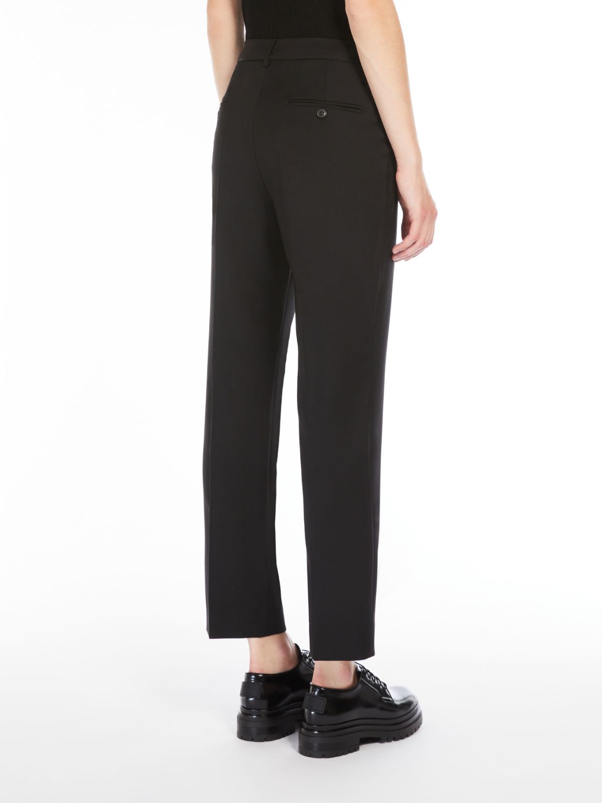 Weekend Pantalone a sigaretta in tela di lana 2025