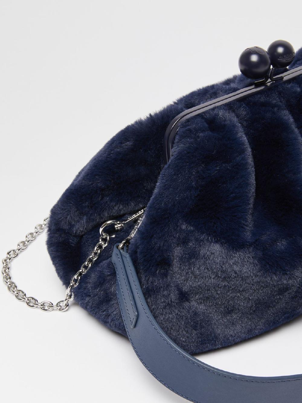 Weekend Pasticcino Bag Medium in tessuto extra soft furry Novità