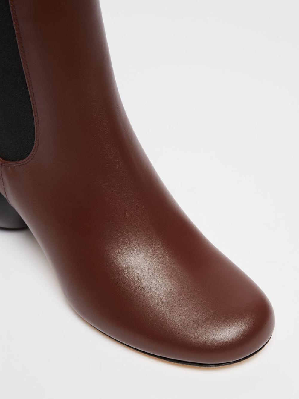 Weekend Chelsea boot con maxi boule Negozi Online