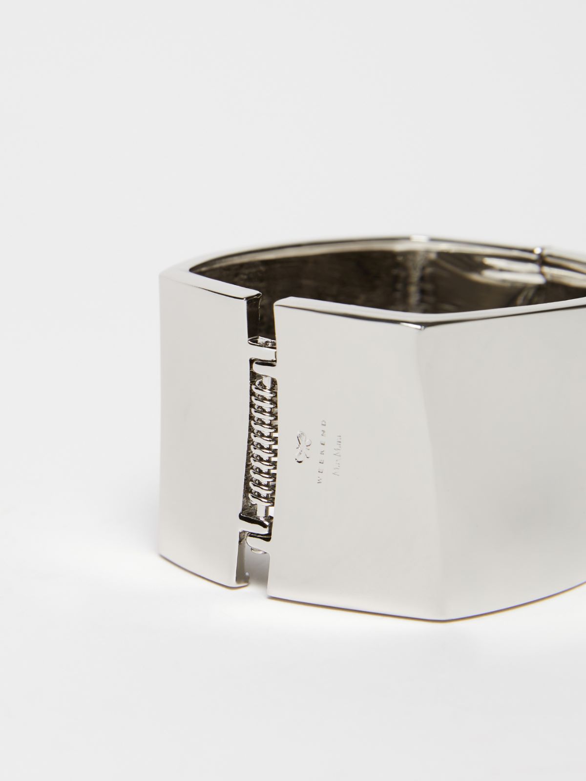 Weekend Bracciale rigido in metallo Online