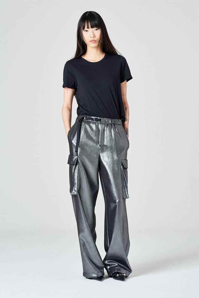White sand Pantalone cargo in jersey laminato