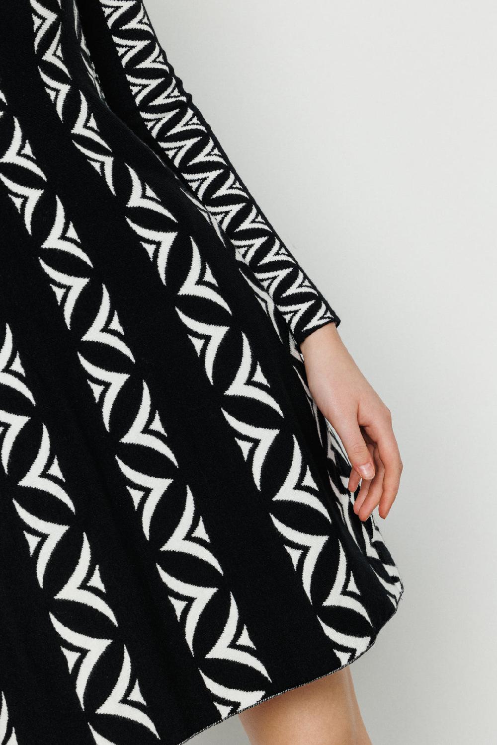 Akep ABITO CORTO AKEP CON GONNA A RUOTA IN JACQUARD Soddisfazione Garantita
