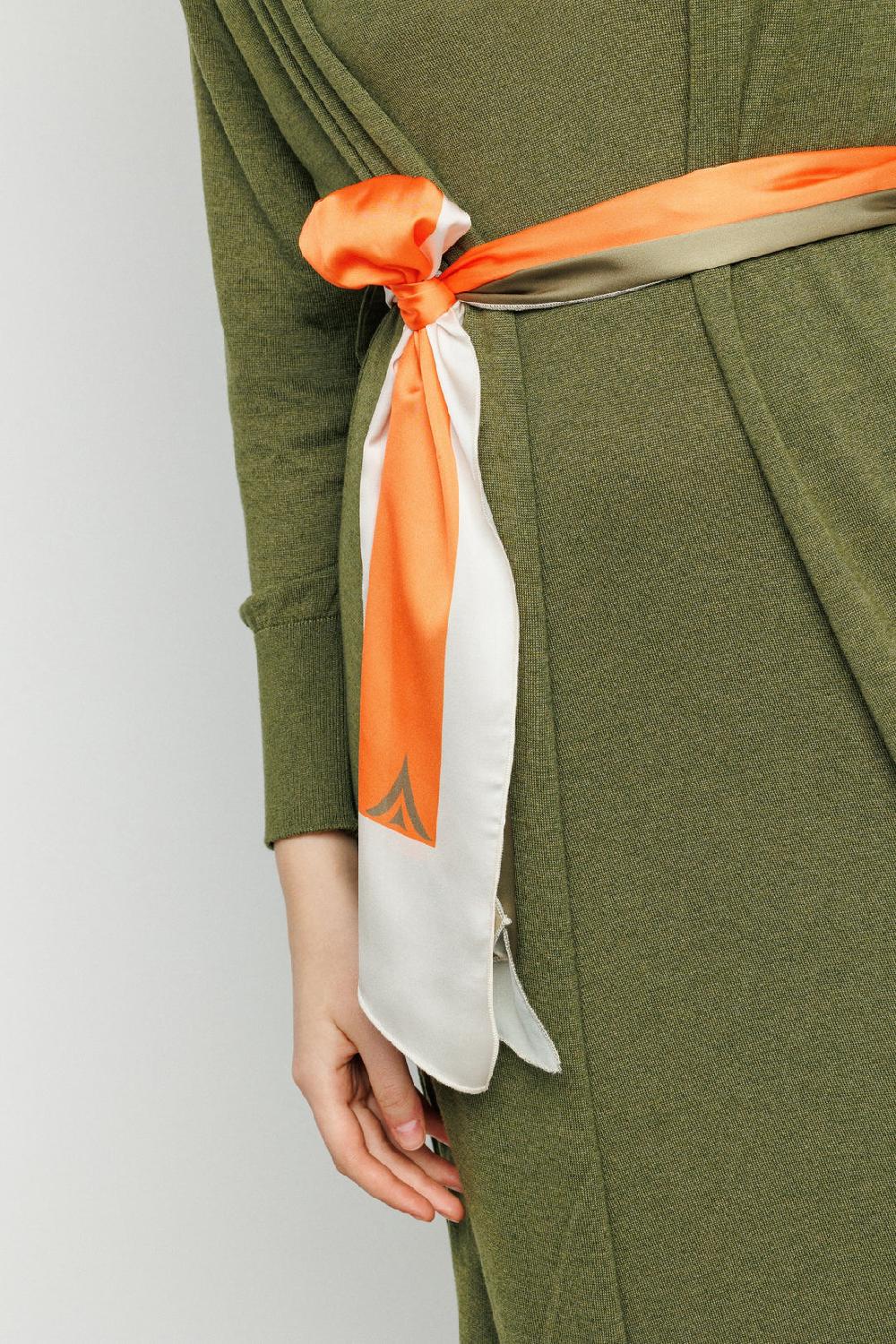 Akep CARDIGAN MIDI CON FOULARD IN VITA Convenienza