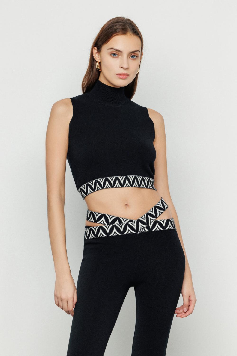 Akep CROP TOP CON ORLO SUL FONDO IN JACQUARD Sconto