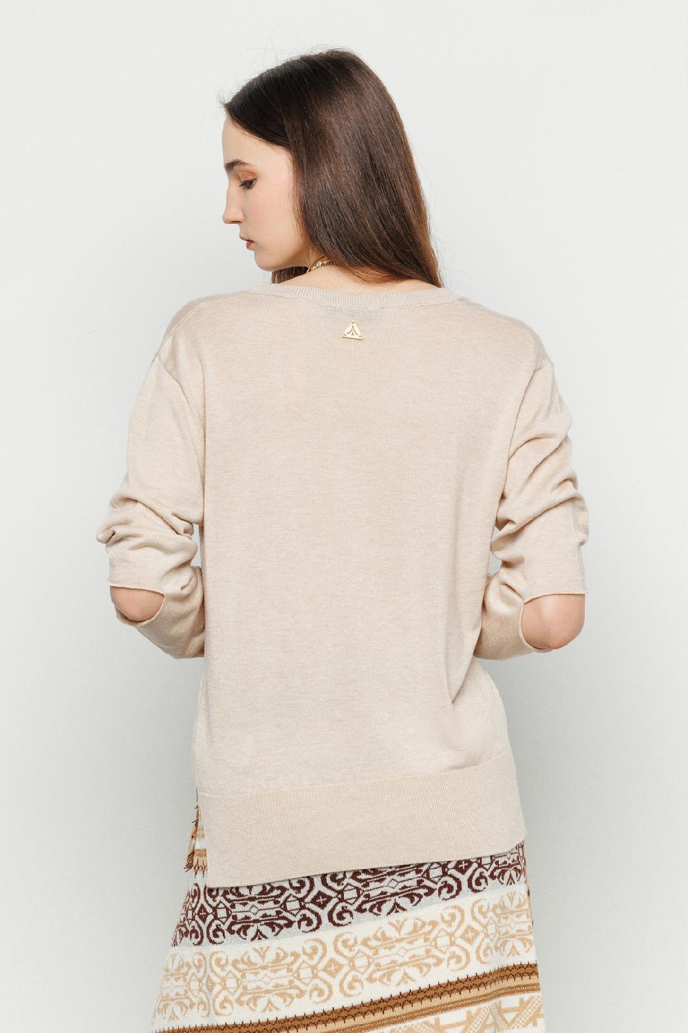 Akep MAGLIA CUT OUT AKEP CON SCOLLO A V Saldi Di Fabbrica