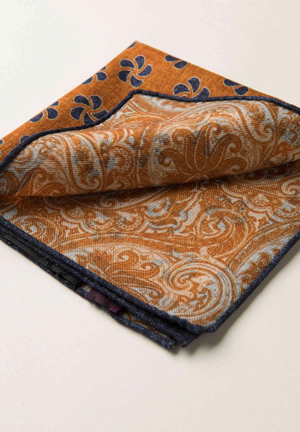 Angelico Pochette arancione blu fronte retro lana 2025
