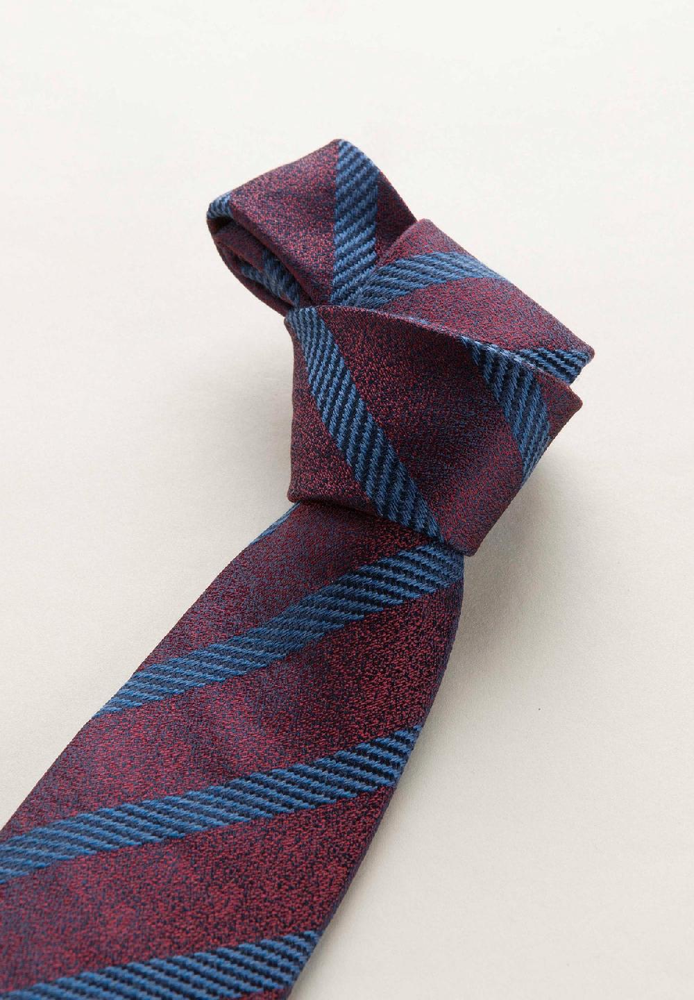 Angelico Cravatta blu bordeaux regimental effetto lana Presa