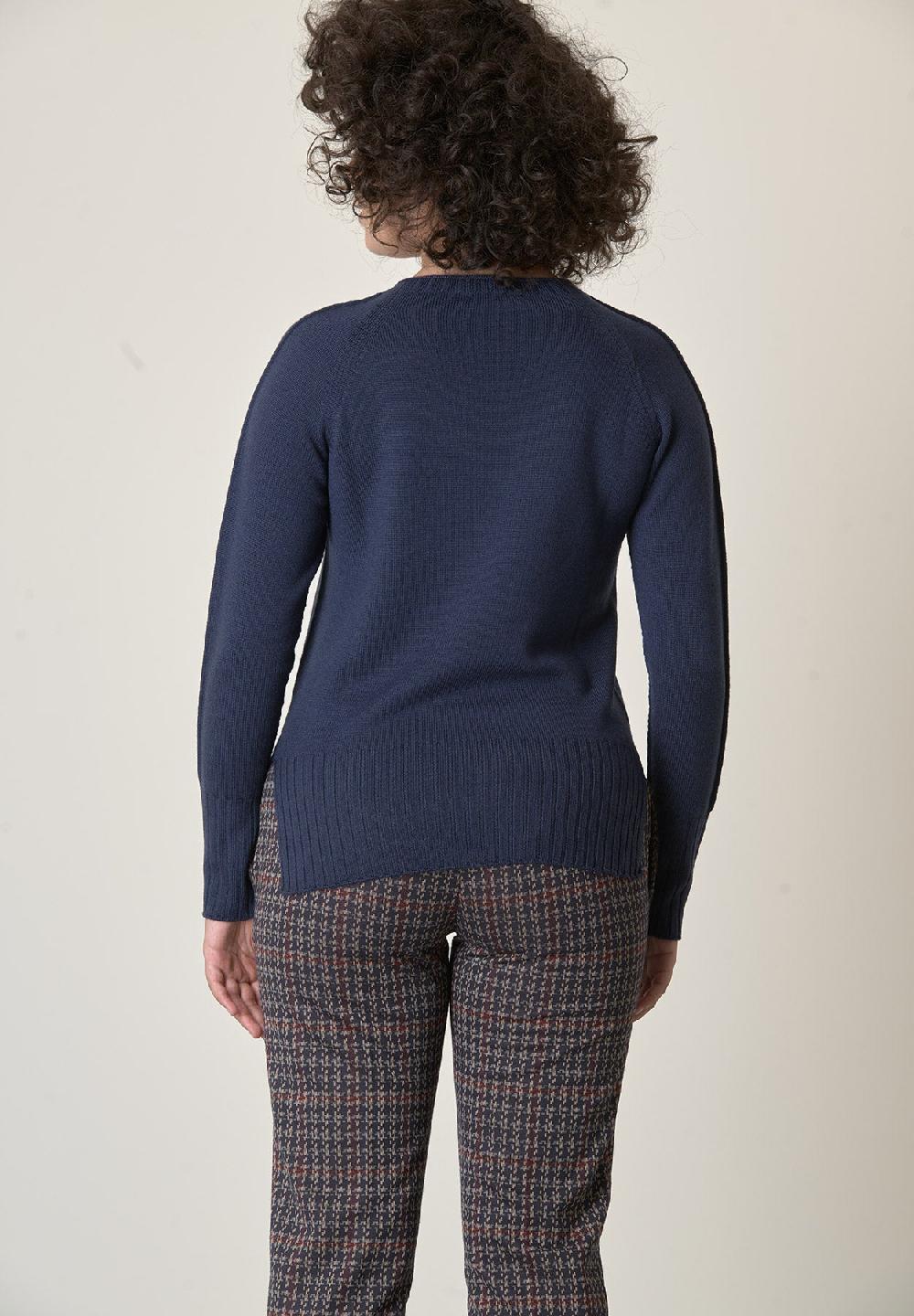 Angelico Girocollo blu lana merinos con spacchi Offerta speciale