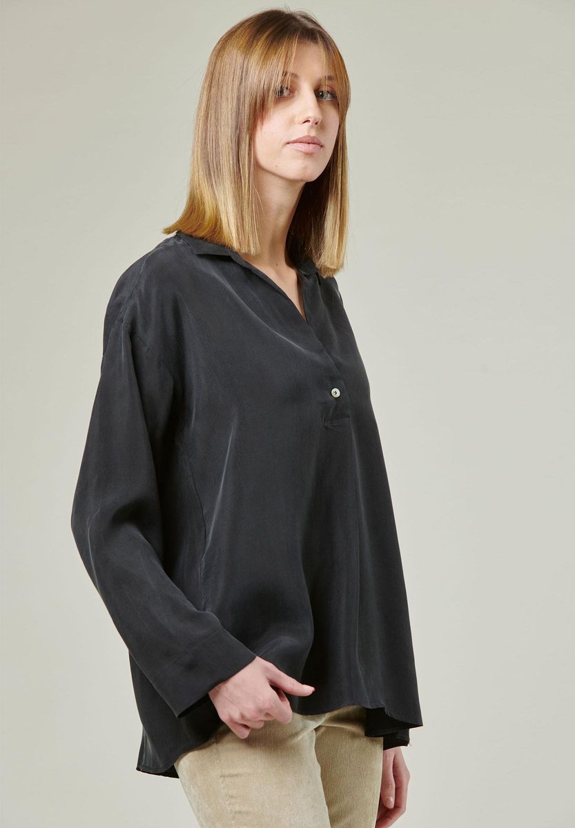 Angelico Camicia nera collo polo piega centrale Prezzo Ridotto